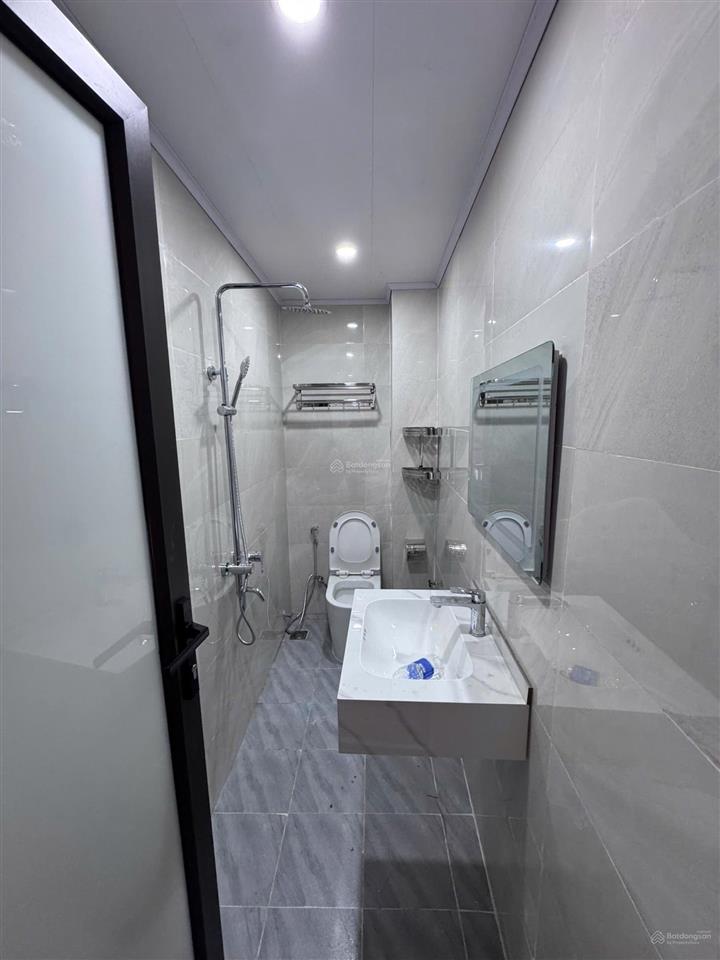 Nhà gác lửng kiệt tôn đản . dt 50m2 nhà 2 phòng ngủ , 2 wc . gia 3.570