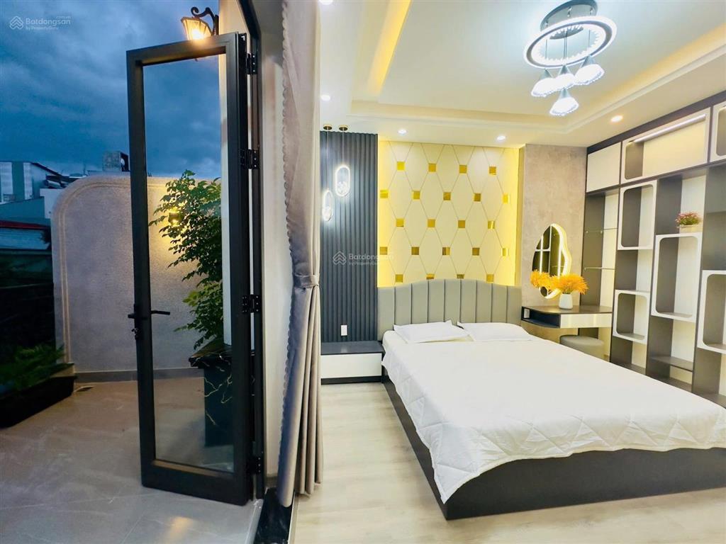 Nhà 3 tầng đường 5m5 dương đức hiền gần biển nguyễn tất thành  dt 72 m2  hướng đông bắc