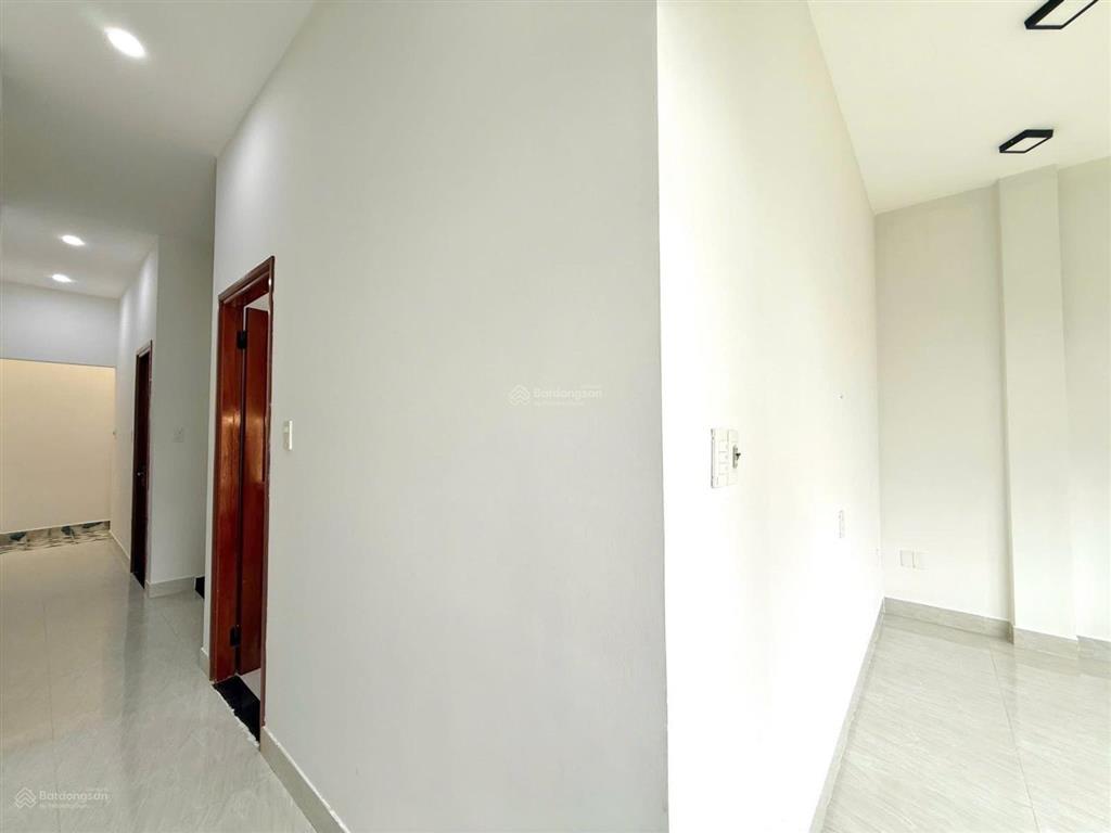 Nhà 2 tầng kiệt k21/.. dũng sĩ thanh khê
 diện tích đất 60m2 ngang 5m
 công năng  2phòng ngủ