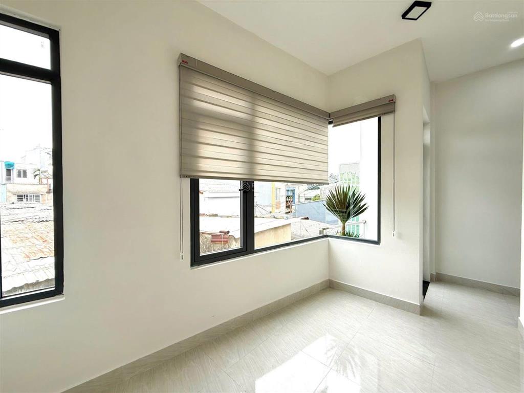 Nhà 2 tầng kiệt k21/.. dũng sĩ thanh khê
 diện tích đất 60m2 ngang 5m
 công năng  2phòng ngủ