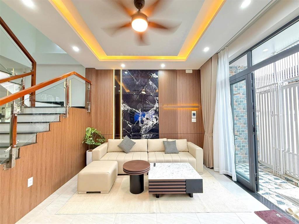 Nhà 2 tầng kiệt k21/.. dũng sĩ thanh khê
 diện tích đất 60m2 ngang 5m
 công năng  2phòng ngủ