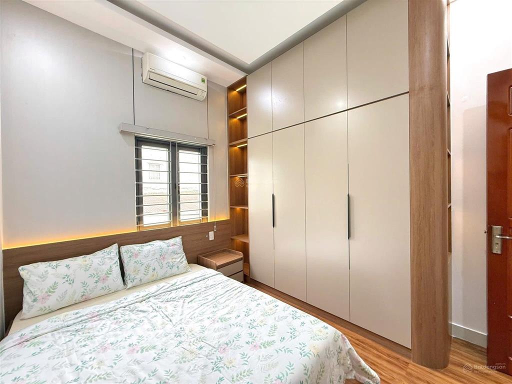 Nhà 2 tầng kiệt k21/.. dũng sĩ thanh khê
 diện tích đất 60m2 ngang 5m
 công năng  2phòng ngủ
