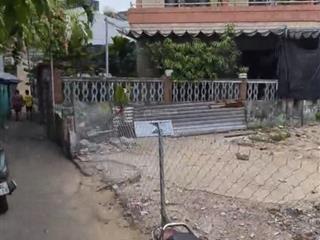 Đất kiệt trần cao vân , gần biển nguyễn tất thành . dt  54m2 ngang 5m . hướng đông nam ,