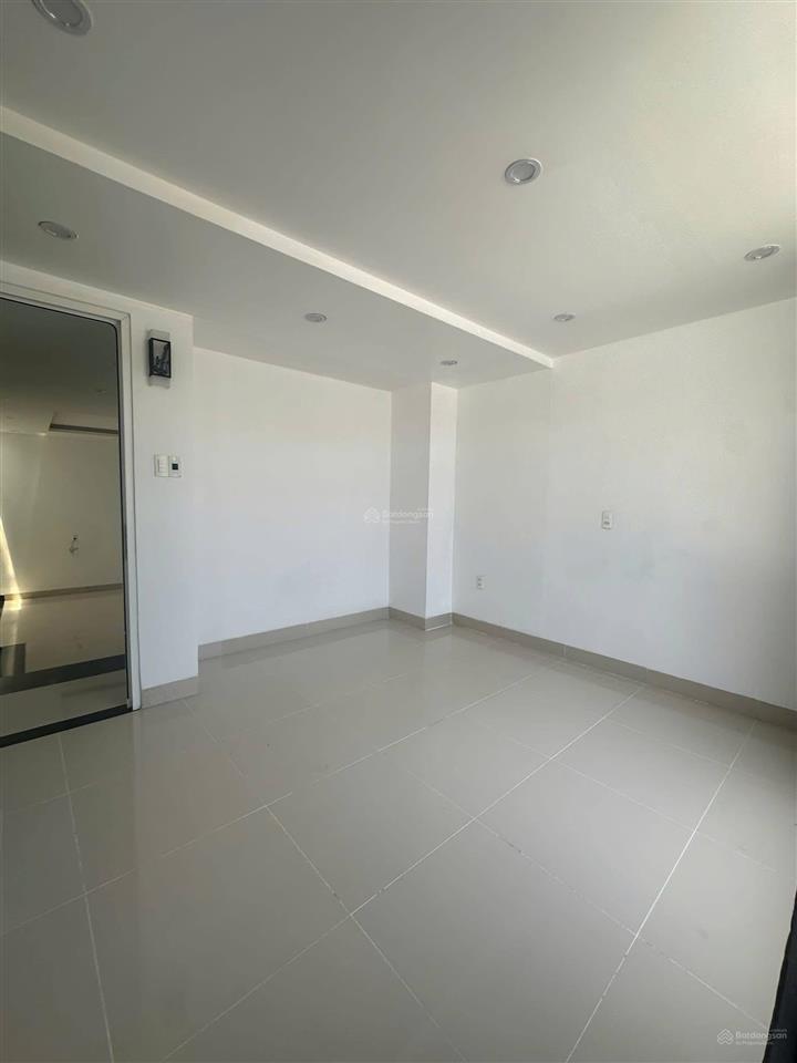 Nhà 3 tầng mt bàu năng 1, gần lý thái tông và gần biển nguyễn tất thành  dt 84m2 ngang 5m