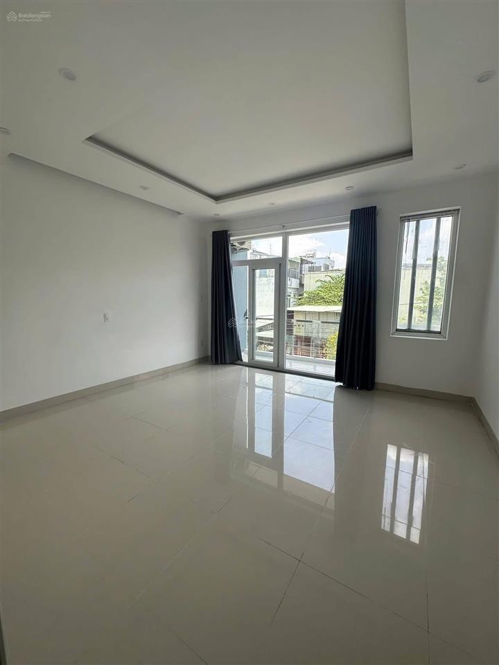 Nhà 3 tầng mt bàu năng 1, gần lý thái tông và gần biển nguyễn tất thành  dt 84m2 ngang 5m