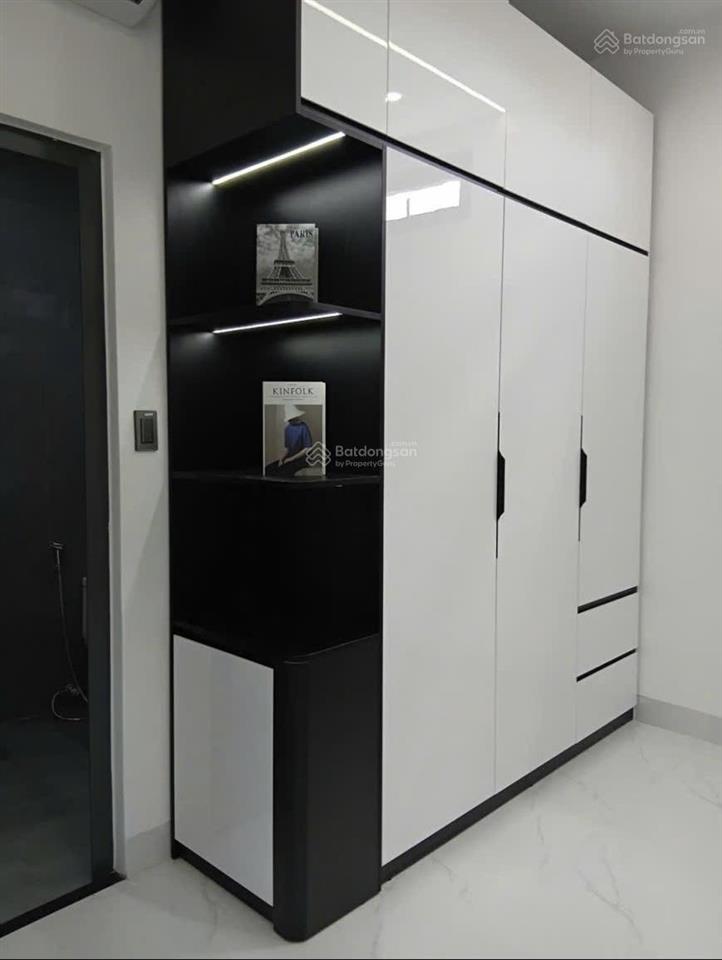 Nhà 3 tầng kiệt nguyễn phước nguyên .
 dt 56m2 ngang 5m hướng tây nam