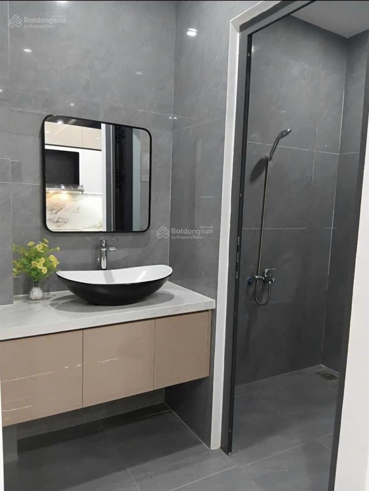 Nhà 3 tầng kiệt nguyễn phước nguyên .
 dt 56m2 ngang 5m hướng tây nam