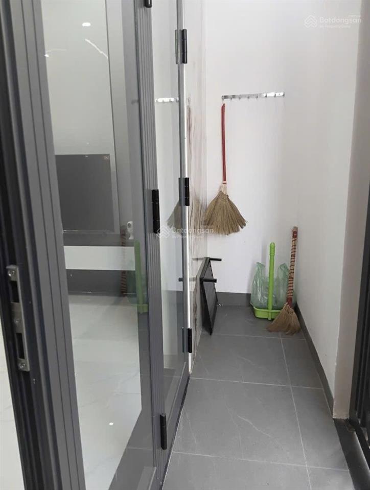 Nhà 3 tầng kiệt nguyễn phước nguyên .
 dt 56m2 ngang 5m hướng tây nam