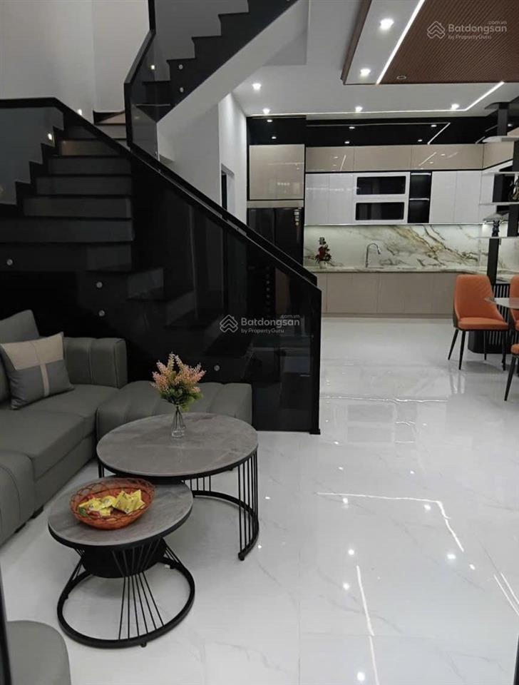 Nhà 3 tầng kiệt nguyễn phước nguyên .
 dt 56m2 ngang 5m hướng tây nam