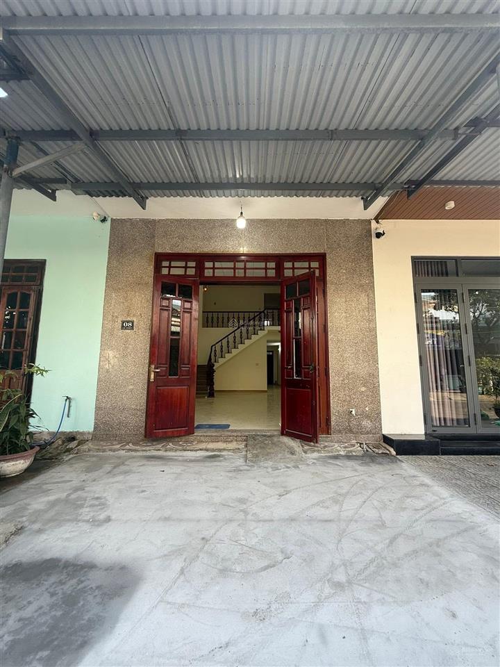Nhà gác đúc mặt tiền đường 5m5 lê thiệt . hoà minh  dt 72m2 ngang 4m5  hướng tây nam