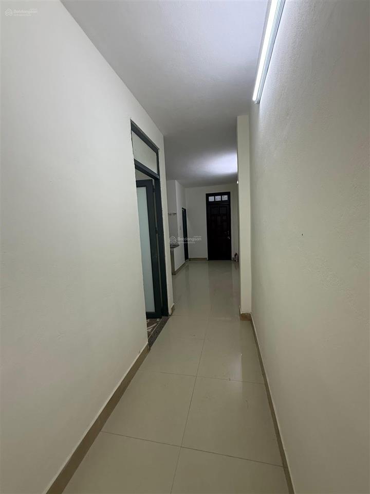 Nhà gác đúc mặt tiền đường 5m5 lê thiệt . hoà minh  dt 72m2 ngang 4m5  hướng tây nam