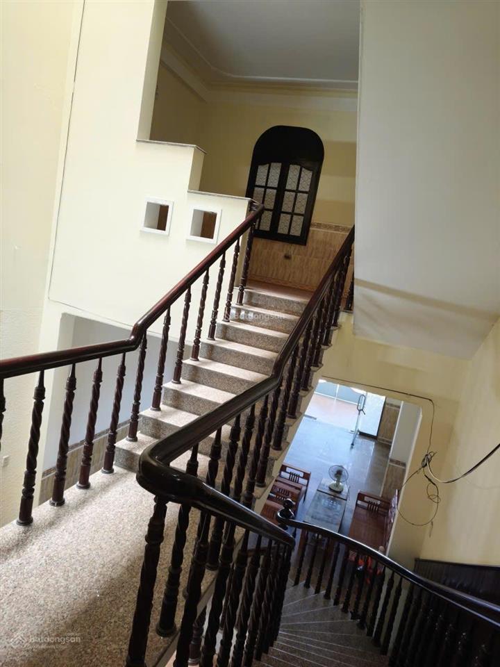 Nhà 4 tầng mặt tiền nguyễn tất thành , view biển thanh khê . dt 125m2 ngang 5m . giá ko nhầm đâu