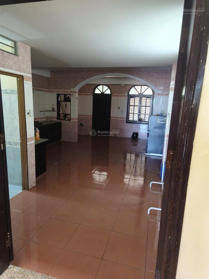 Nhà 4 tầng mặt tiền nguyễn tất thành , view biển thanh khê . dt 125m2 ngang 5m . giá ko nhầm đâu
