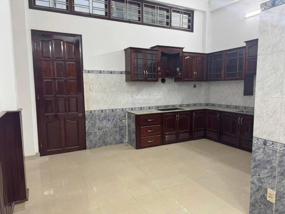 Nhà 4 tầng đường 7m5 hàn thuyên . hải châu . đà nẵng . dt 77m2 ngang 5m . gia zẻ 9t8 tỏi