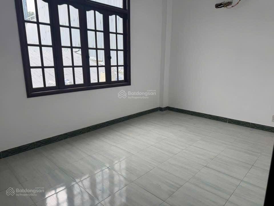Nhà 4 tầng đường 7m5 hàn thuyên . hải châu . đà nẵng . dt 77m2 ngang 5m . gia zẻ 9t8 tỏi