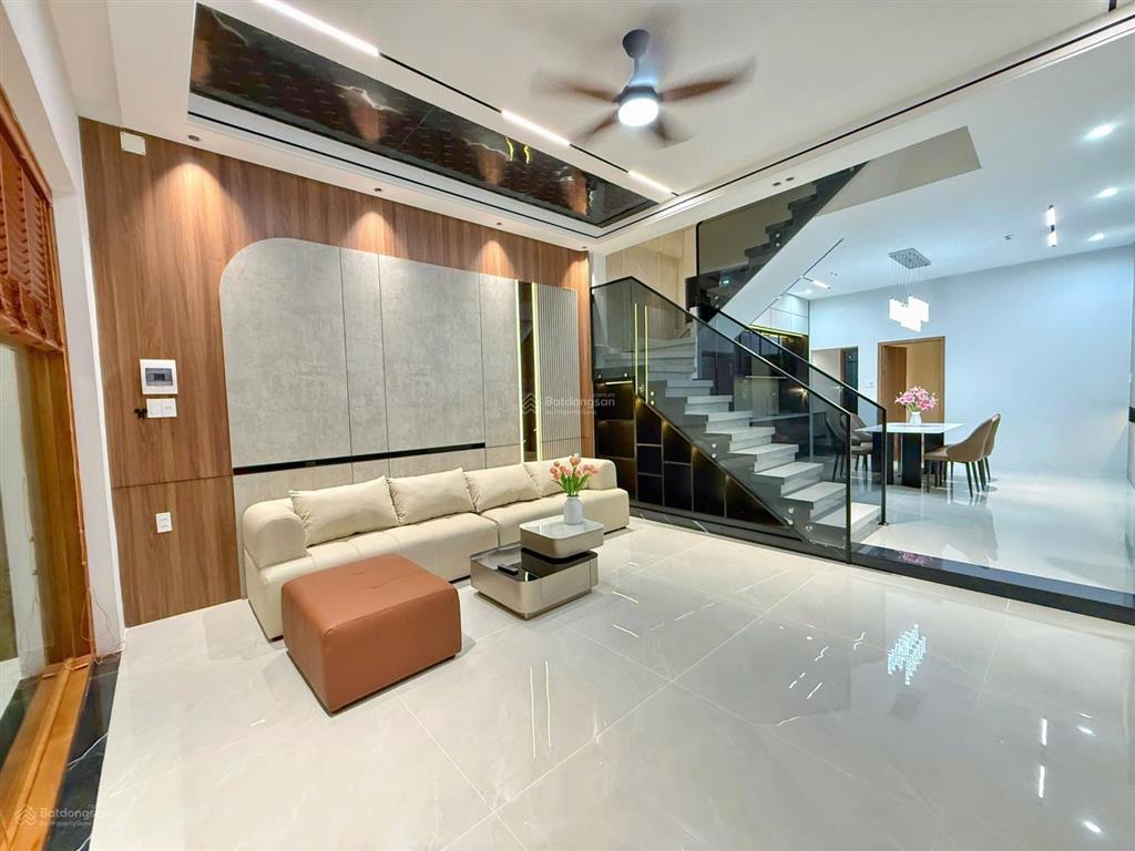 Nhà 2 tầng 2 mê mặt tiền hòa minh 19  diện tích đất 90m ngang 5m