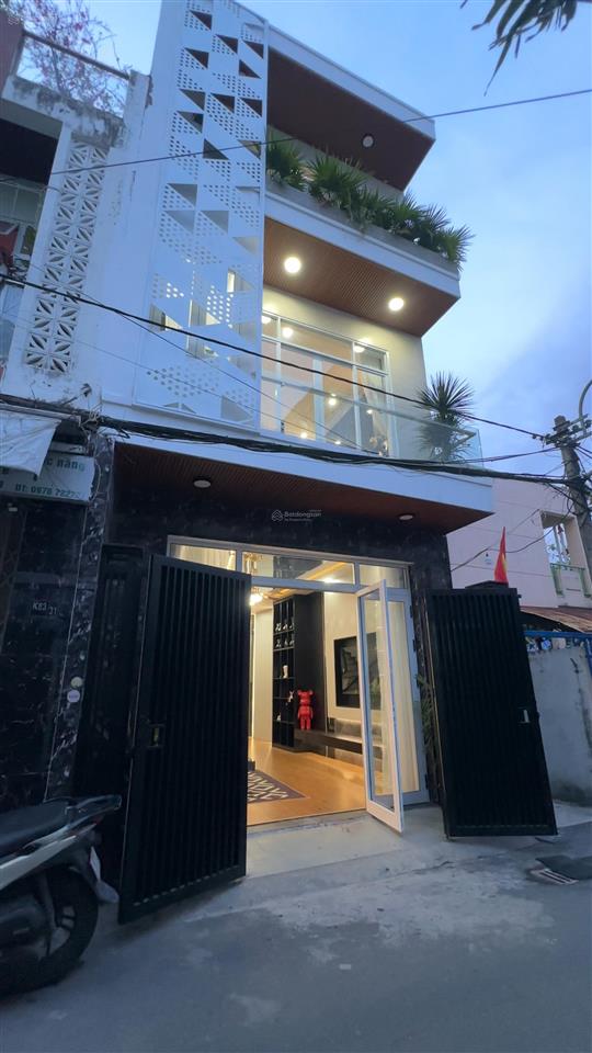 Nhà 3 tầng vị trí kinh doanh, kiệt ô tô k83/.. huỳnh ngọc huệ. dt 64m² ngang gần 5m