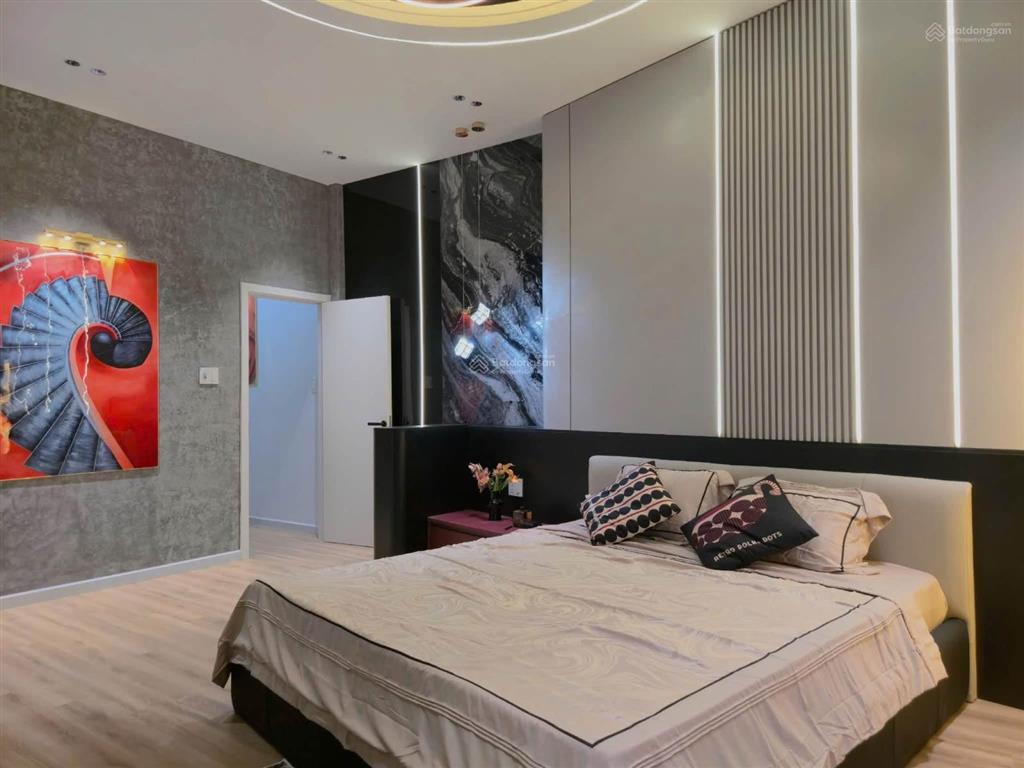 Nhà 3 tầng mt đường châu thượng văn. đường 5m5, vỉa hè 3m
 diện tích 66m ngang 4,7m