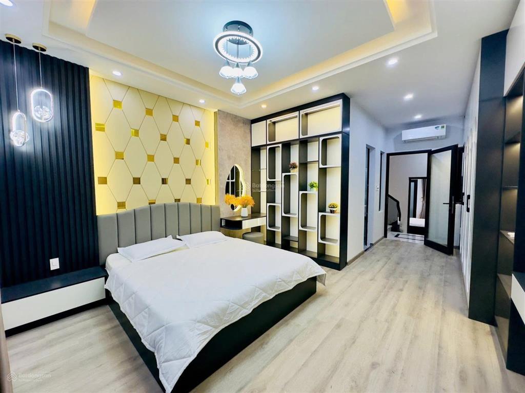 Nhà 3 tầng đường dương đức hiền, hòa minh, sát biển nguyễn tất thành