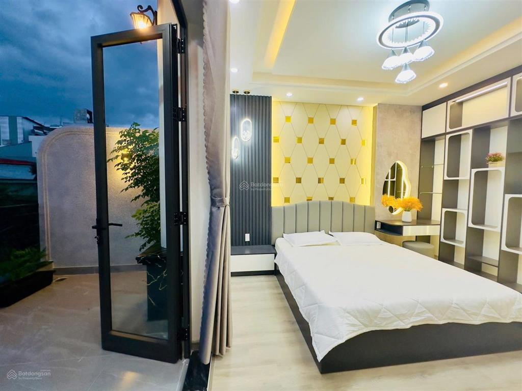 Nhà 3 tầng đường dương đức hiền, hòa minh, sát biển nguyễn tất thành