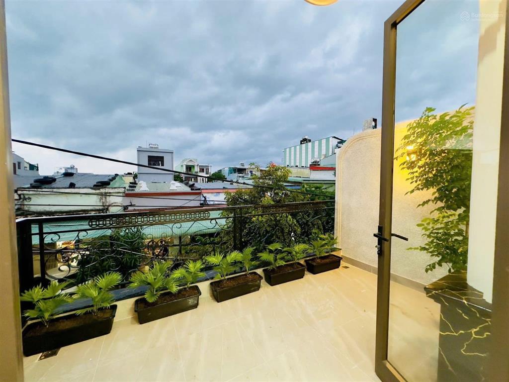Nhà 3 tầng đường dương đức hiền, hòa minh, sát biển nguyễn tất thành