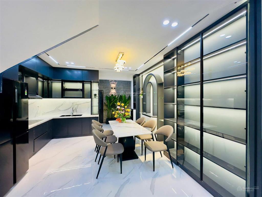 Nhà 3 tầng đường dương đức hiền, hòa minh, sát biển nguyễn tất thành