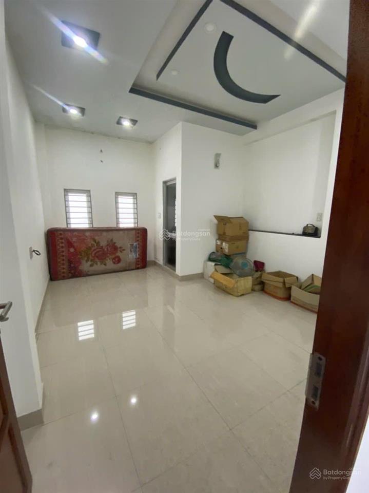 Nhà 3 tầng mặt tiền đường thanh hải. hải châu. trung tâm thành phố. dt 76m²