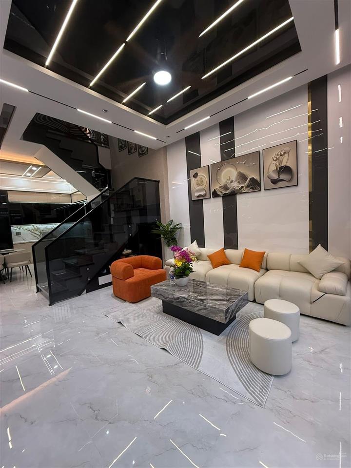 Nhà 3 tầng 3 mê full nội thất nhánh trần cao vân  thanh khê  đường 5.5m lề 3m kẹp cống