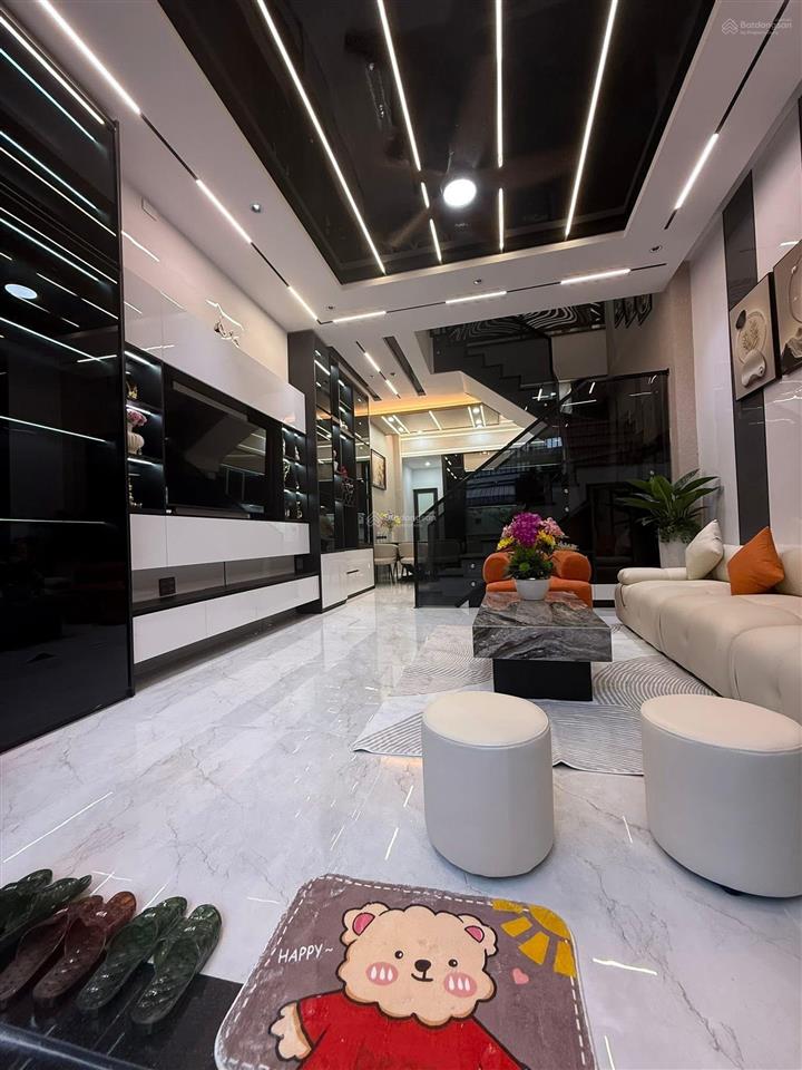Nhà 3 tầng 3 mê full nội thất nhánh trần cao vân  thanh khê  đường 5.5m lề 3m kẹp cống