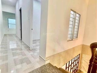 Nhà 2 tầng đường nại thịnh 6 . sơn trà .
gần sông gần khán đài pháo hoa công năng  4p ngủ 2wc