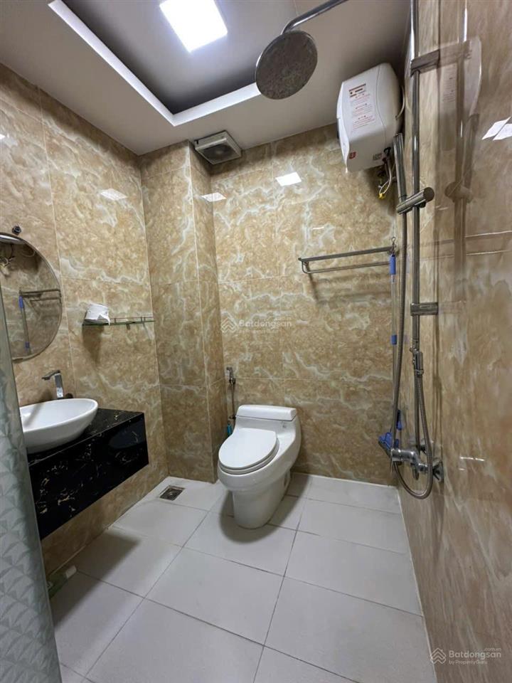 Nhà 4 tầng đường điện biên phủ, gần lê duẩn, lý thái tổ. vị trí kinh doanh. giá 11,5 tỷ.