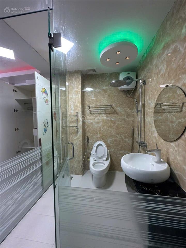 Nhà 4 tầng đường điện biên phủ, gần lê duẩn, lý thái tổ. vị trí kinh doanh. giá 11,5 tỷ.