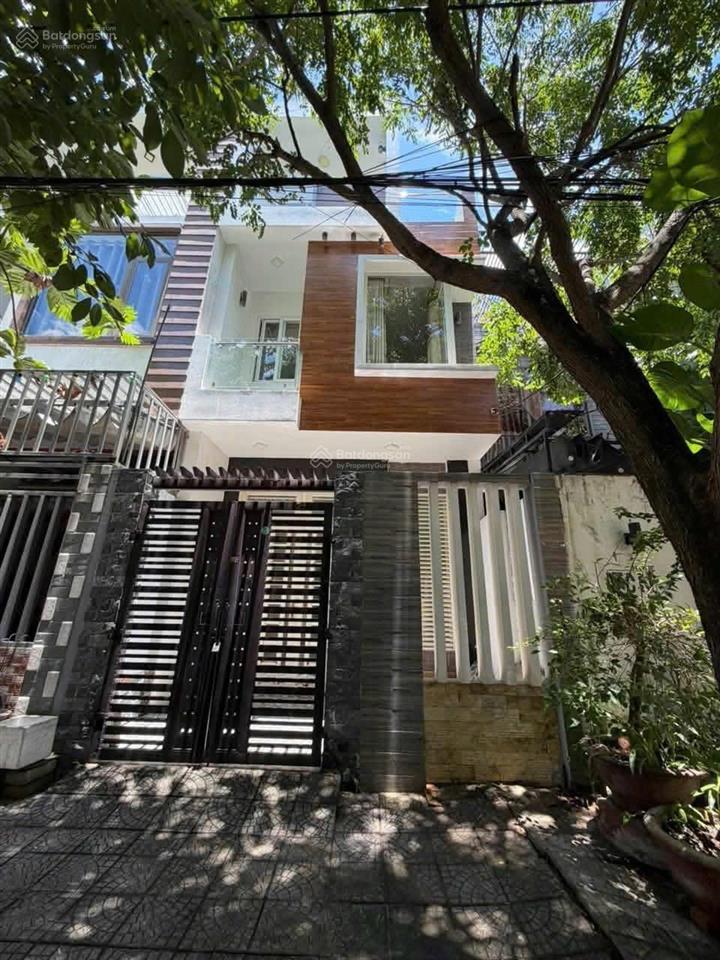 Nhà 3 tầng 3 mê đường phú lộc 21, hòa minh.
 dt 81m2 ngang 4m5 hướng tây bắc, 3 phòng ngủ