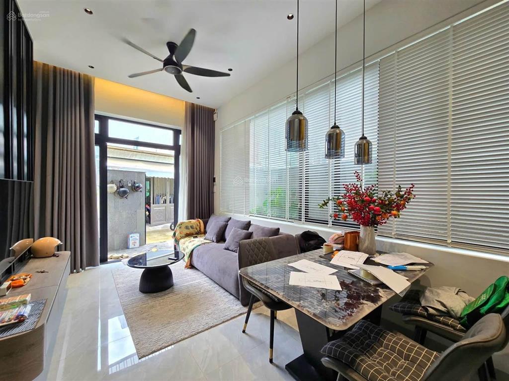 Nhà 2 tầng 2 mê. kiệt k24/ ngô chân lưu. kiệt trước nhà 4m. nhà chính chủ xây ở tâm huyết