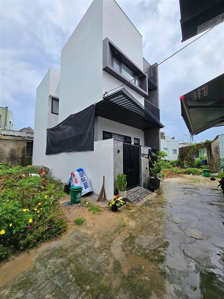 Nhà 2 tầng 2 mê. kiệt k24/ ngô chân lưu. kiệt trước nhà 4m. nhà chính chủ xây ở tâm huyết