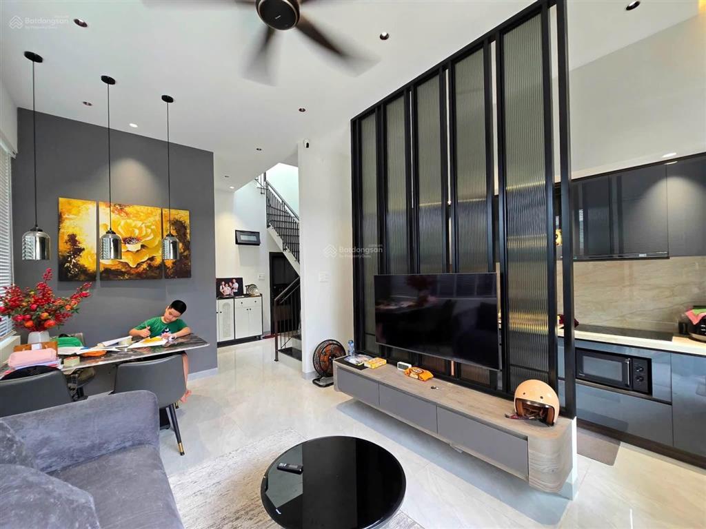 Nhà 2 tầng 2 mê. kiệt k24/ ngô chân lưu. kiệt trước nhà 4m. nhà chính chủ xây ở tâm huyết