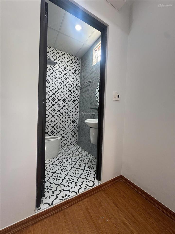 Nhà 2 tầng mặt tiền đường trinh đường có kẹp kiệt, thông thoáng thuận tiện đi lại, sinh