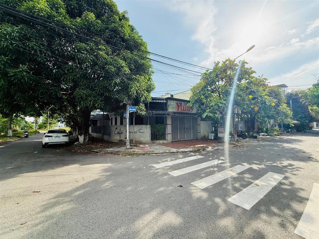 Nhà cấp 4 góc 2 mặt tiền đường trần quý khoách và hoà minh 18. dt 173m2 ngang 9m9, gả nhanh 11,xtỷ