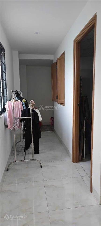 Nhà gác lửng kiệt 3m nguyễn chánh. gần biển nguyễn tất thành. dt 60m2 ngang 5m vuông vứt,