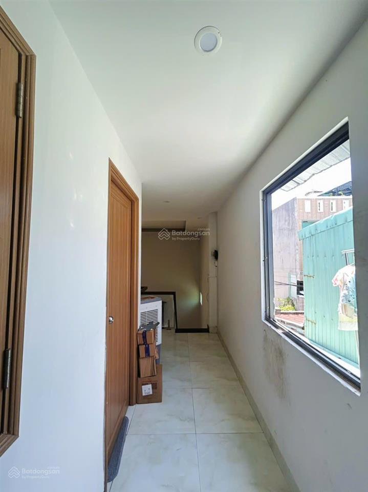 Nhà gác lửng kiệt 3m nguyễn chánh. gần biển nguyễn tất thành. dt 60m2 ngang 5m vuông vứt,
