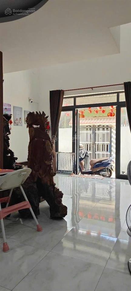 Nhà gác lửng kiệt 3m nguyễn chánh. gần biển nguyễn tất thành. dt 60m2 ngang 5m vuông vứt,