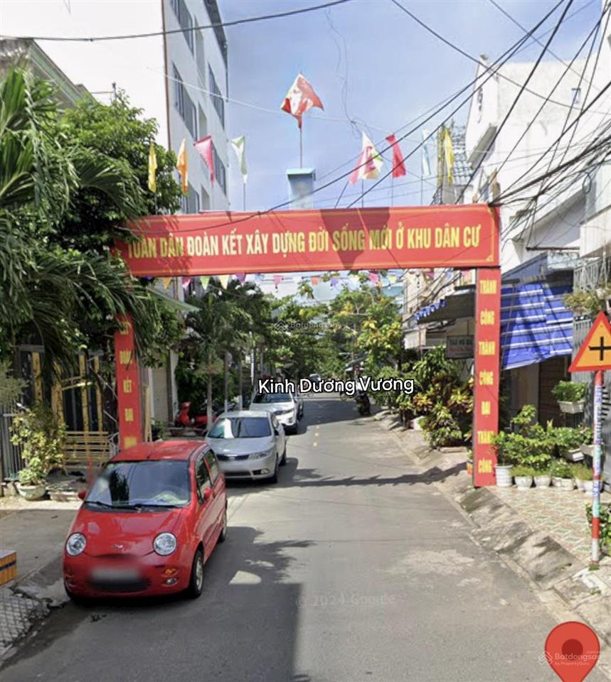 Nhà 2 tầng mặt tiền đường phùng chí kiên. dt 75m2 ngang 5m, hướng đông nam. 3 phòng ngủ,