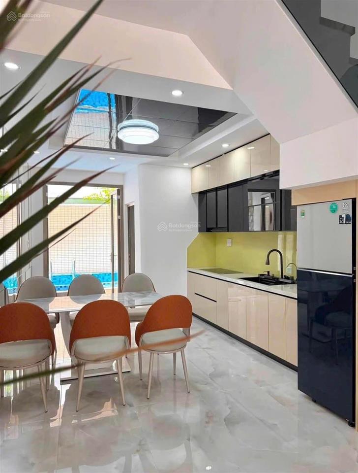 Nhà 3 tầng, hồ bơi, kiệt 112 trần cao vân, vị trí kinh doanh nhà kiểu villa mini,
