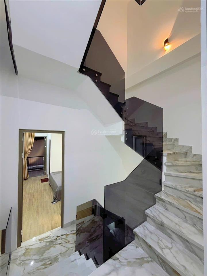 Nhà 3 tầng, hồ bơi, kiệt 112 trần cao vân, vị trí kinh doanh nhà kiểu villa mini,