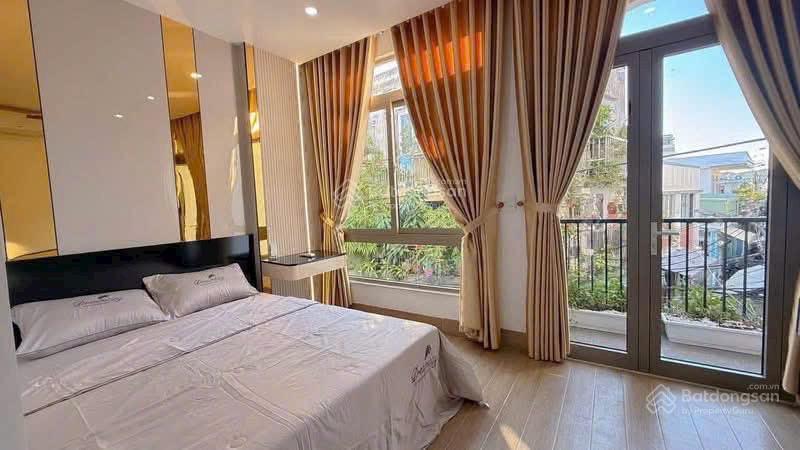 Nhà 3 tầng, hồ bơi, kiệt 112 trần cao vân, vị trí kinh doanh nhà kiểu villa mini,