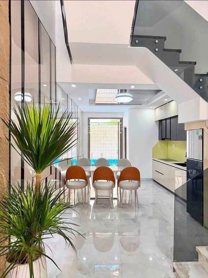 Nhà 3 tầng, hồ bơi, kiệt 112 trần cao vân, vị trí kinh doanh nhà kiểu villa mini,
