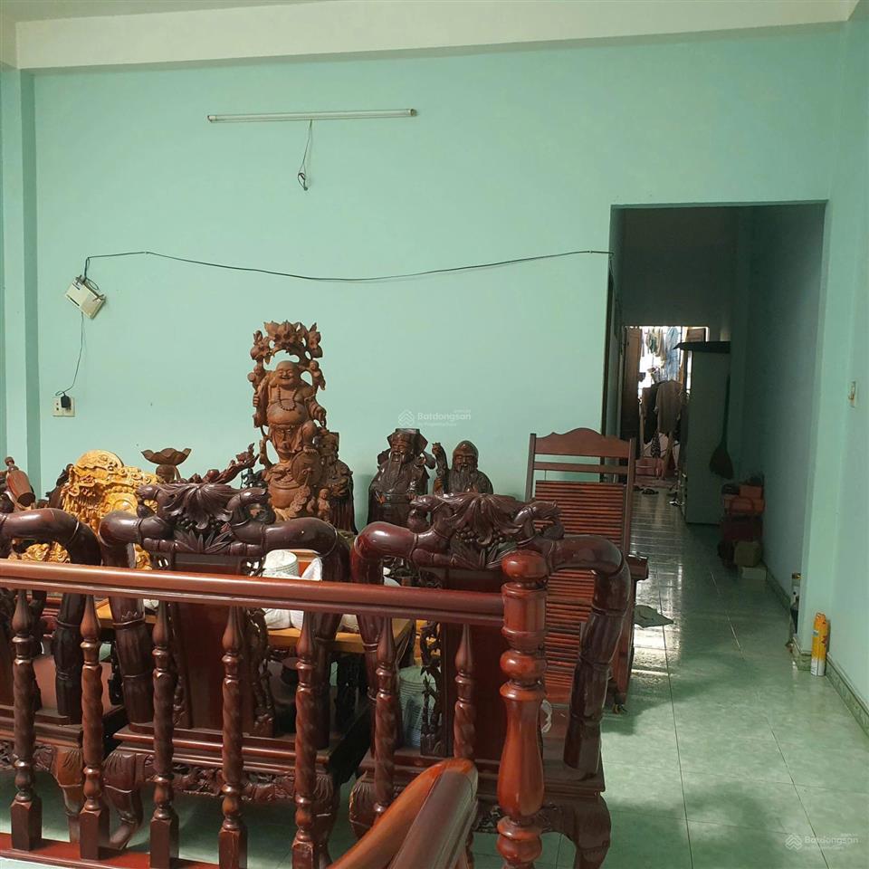 Nhà 2 tầng mặt tiền đường nam trân. gần bến xe, vị trí kinh doanh, dt 125m2 ngang 5m,