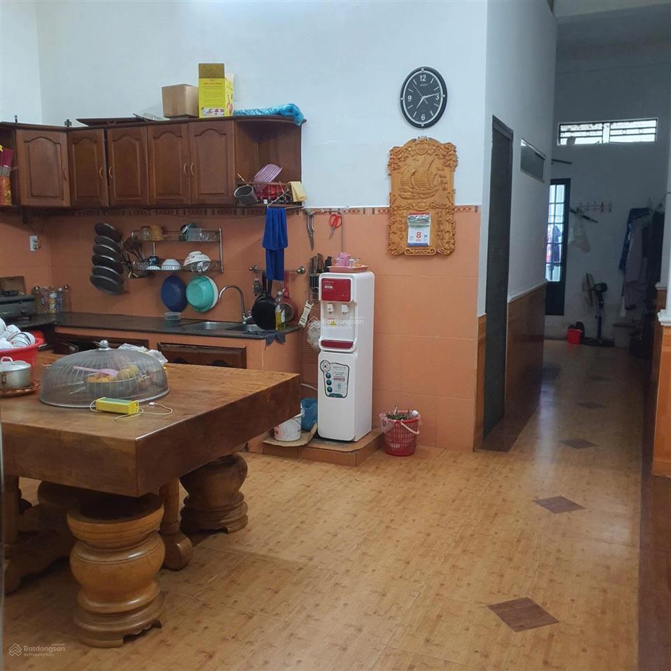 Nhà 2 tầng mặt tiền đường nam trân. gần bến xe, vị trí kinh doanh, dt 125m2 ngang 5m,