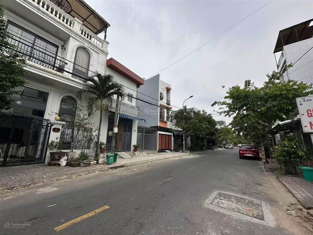 Đất đường 7m5 nguyễn đình chiểu 7m5.  dt  75m2 ngang 5 x 15m , hướng đông bắc 