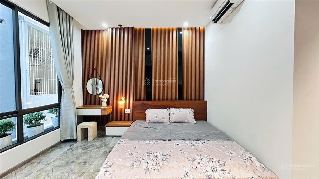 Nhà 3 tầng 3 mê mặt tiền đường 5m5 lề 3m nguyễn huy tự, vị trí nằm sát biển cách 100m.